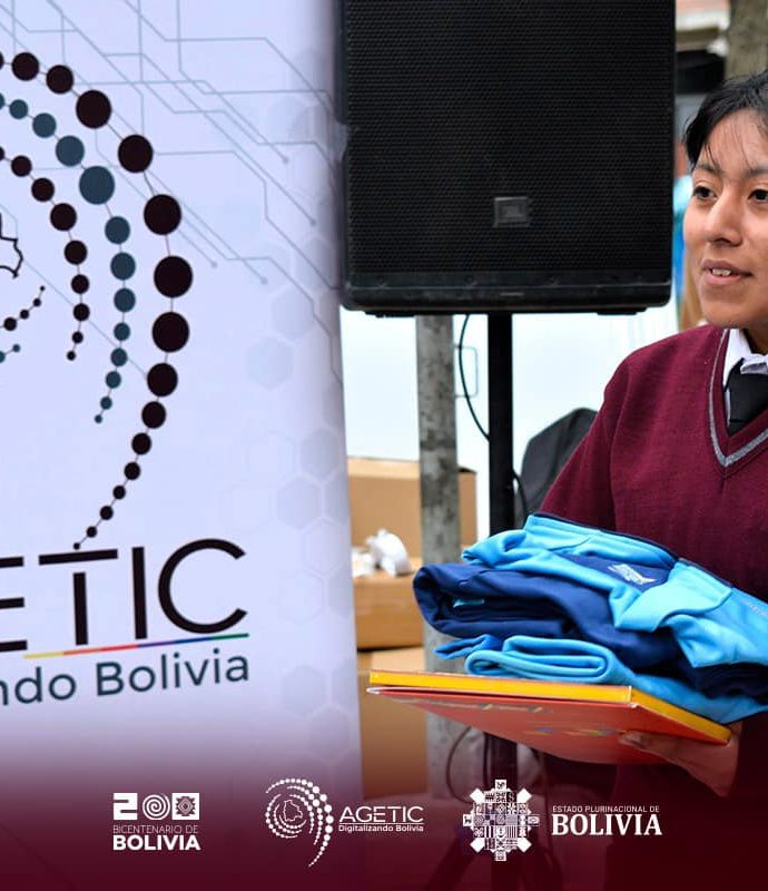 Achacachi premia y despide a una de las ganadoras del FIRST Bolivia con miras al Torneo de Robótica más grande del mundo