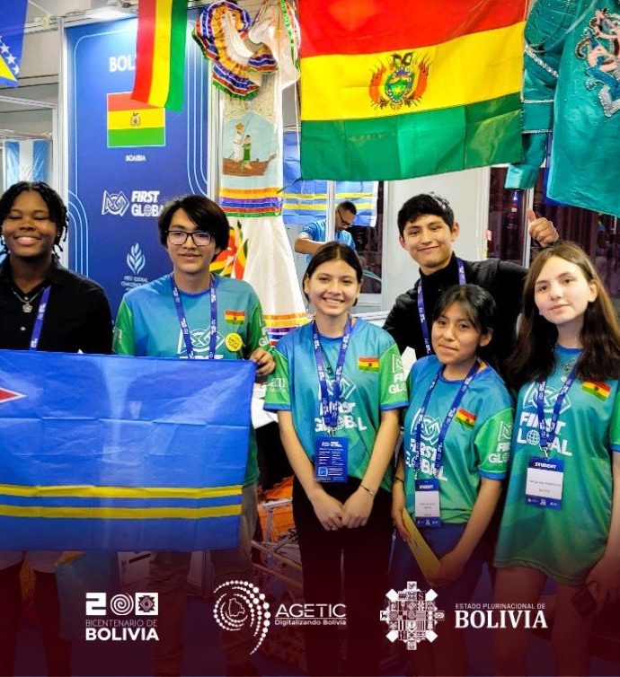 Selección Nacional de Robótica retorna a Bolivia después de participar en el First Global Challenge, la competencia de robótica más grande del mundo