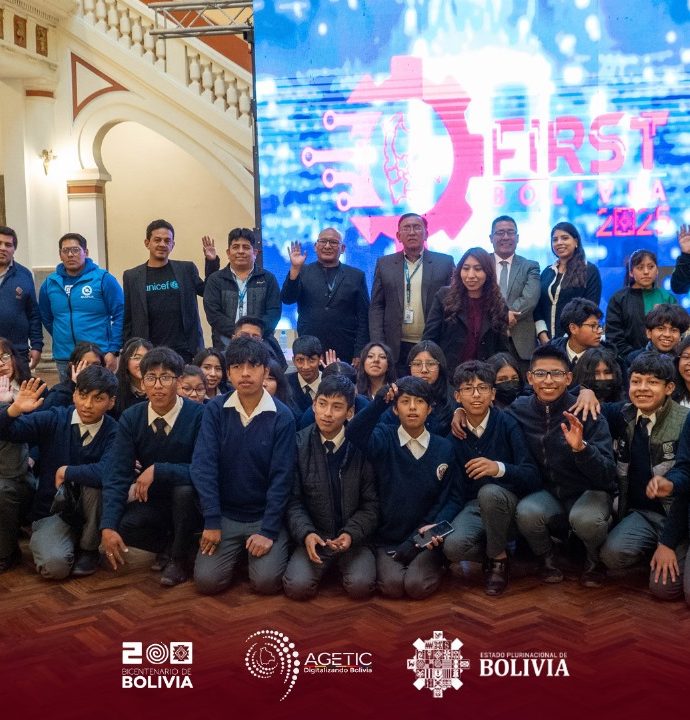 La AGETIC lanza oficialmente el torneo de robótica FIRST Bolivia 2025 rumbo al First Global Challenge en Panamá